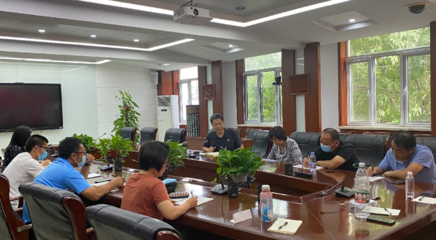 学校参加第五期天食法治讲堂 提高依法治校水平(图1) 学校参加第五期天食法治讲堂 提高依法治校水平(图1)