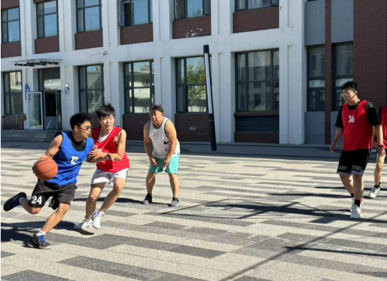 学校2024年“职业教育活动周”暨“天津技能周”系列活动(三)(图3) 学校2024年“职业教育活动周”暨“天津技能周”系列活动(三)(图3)