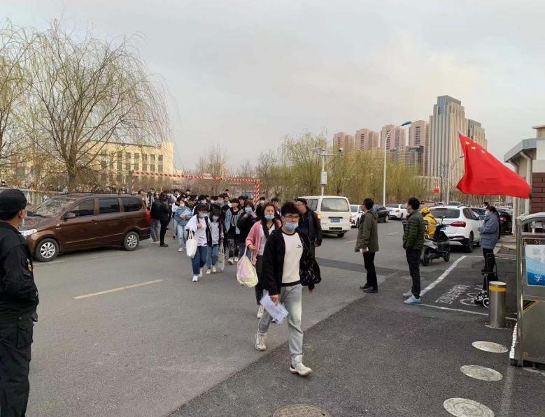 青春砥砺坚定行 奋进出彩正当时 -- 经贸学校2021年春季高考纪实(图2)